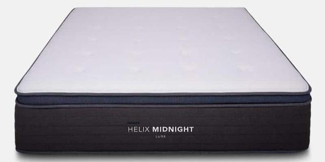 Helix Midnight Luxe mattress on Mattress Zone USA